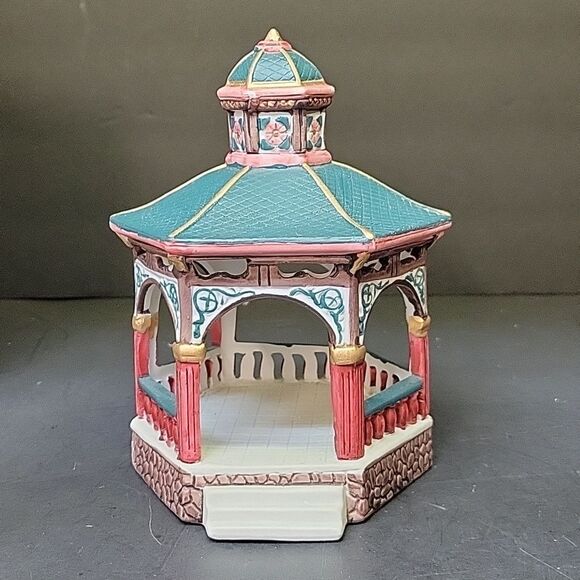 Vintage 1993 Lemax Dickensvale Christmas Village  Gazebo #33096 Retired - Picture 3 of 16